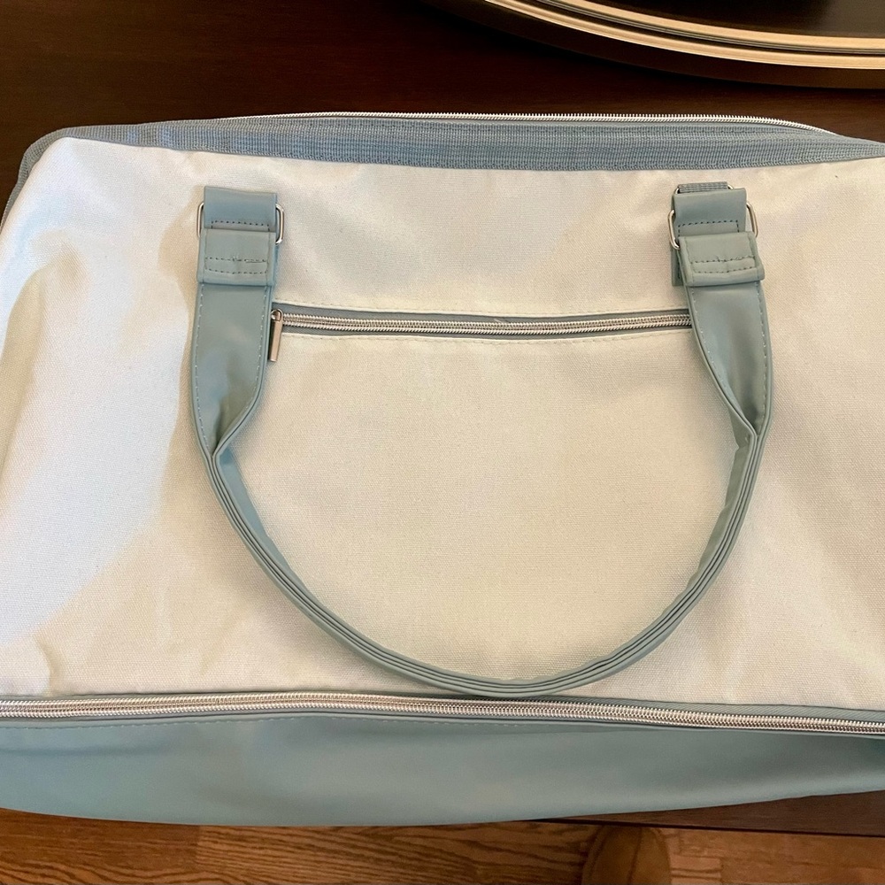 NWOT Blue and White Tote Bag with Minimalist Design